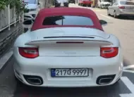 Porsche 911 2010 г. (белый)