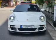 Porsche 911 2010 г. (белый)