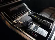 Audi Q7 2023 г. (серый цвет)