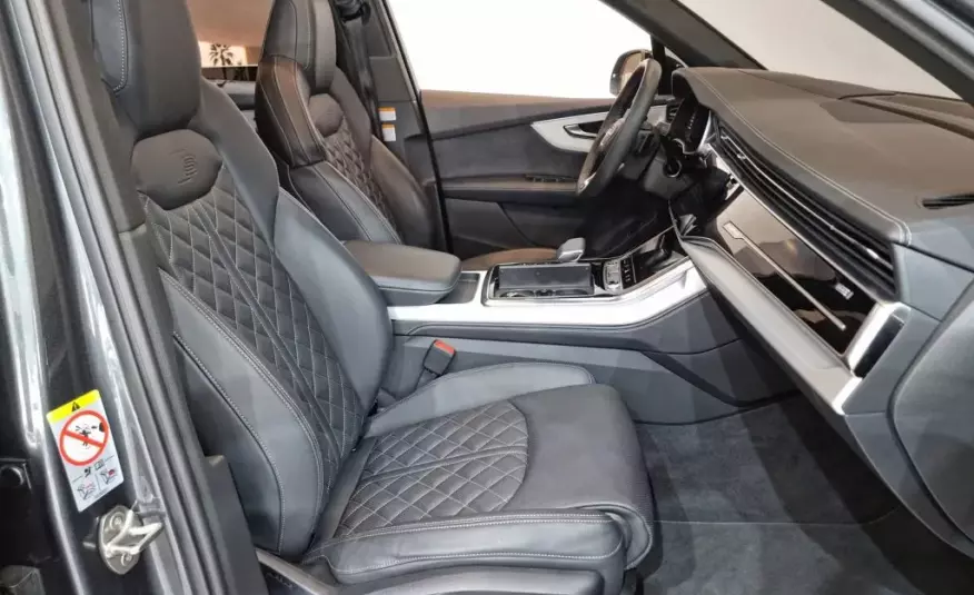 Audi Q7 2023 г. (серый цвет)