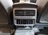 Audi Q7 2023 г. (серый цвет)
