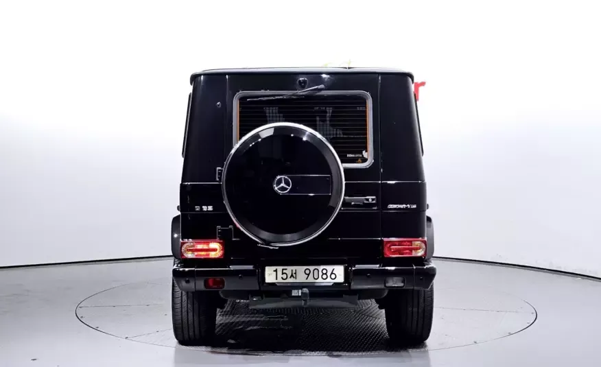 Mercedes-Benz G-Class 2015 г. (черный)