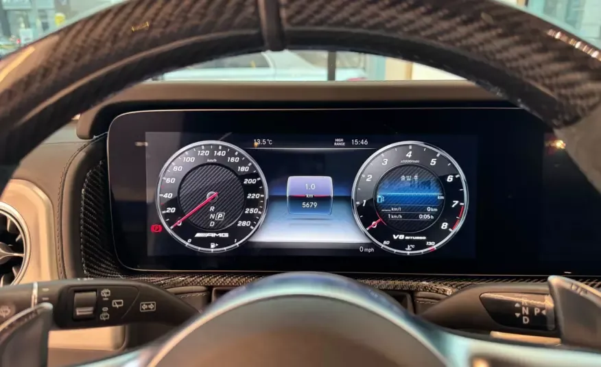 Mercedes-Benz G-Class 2022 г. (золото)