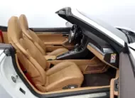 Porsche 911 2016 г. (белый)