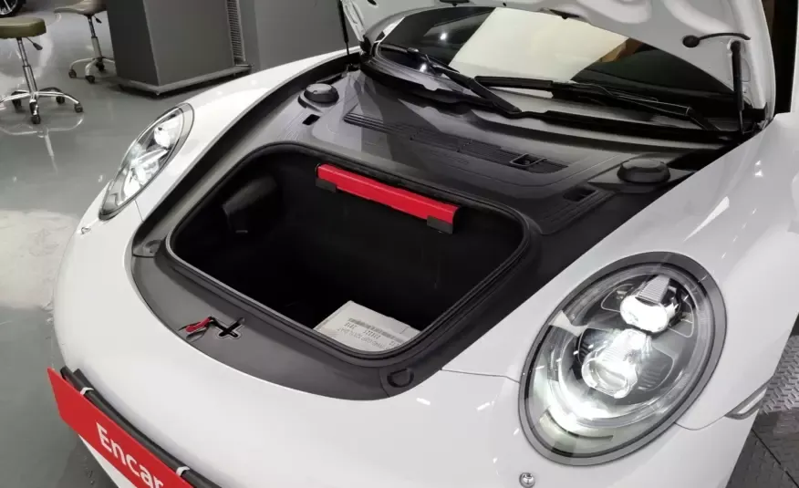 Porsche 911 2016 г. (белый)
