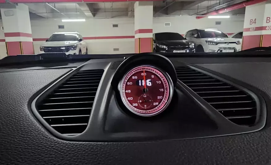 Porsche 911 2018 г. (серый цвет)
