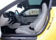 Porsche 911 2023 г. (желтый)