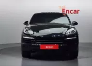 Porsche CAYENNE 2012 г. (черный)