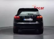Porsche CAYENNE 2012 г. (черный)