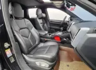 Porsche CAYENNE 2012 г. (черный)