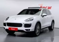 Porsche CAYENNE 2016 г. белый фотография