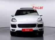 Porsche CAYENNE 2016 г. (белый)