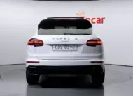 Porsche CAYENNE 2016 г. (белый)