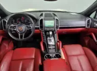 Porsche CAYENNE 2016 г. (белый)