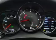 Porsche CAYENNE 2016 г. (белый)