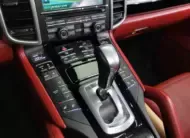 Porsche CAYENNE 2016 г. (белый)