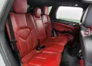 Porsche CAYENNE 2016 г. (белый)