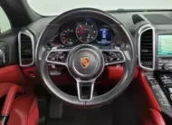 Porsche CAYENNE 2016 г. (белый)