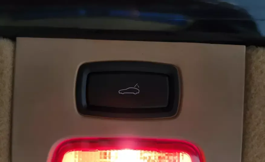 Porsche CAYENNE 2016 г. (черный)