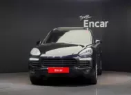 Porsche CAYENNE 2016 г. (черный)