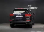 Porsche CAYENNE 2016 г. (черный)