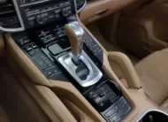Porsche CAYENNE 2016 г. (черный)
