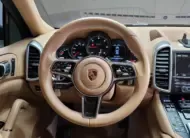 Porsche CAYENNE 2016 г. (черный)