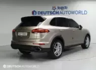 Porsche CAYENNE 2016 г. (светлый цвет)