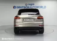 Porsche CAYENNE 2016 г. (светлый цвет)