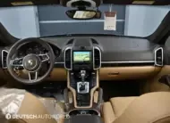 Porsche CAYENNE 2016 г. (светлый цвет)