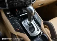 Porsche CAYENNE 2016 г. (светлый цвет)