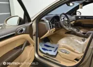 Porsche CAYENNE 2016 г. (светлый цвет)