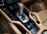 Porsche CAYENNE 2017 г. (белый)