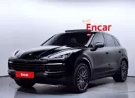 Porsche CAYENNE 2019 г. черный фотография