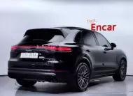 Porsche CAYENNE 2019 г. (черный)