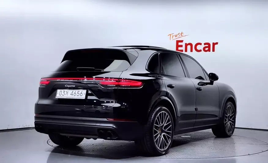 Porsche CAYENNE 2019 г. (черный)