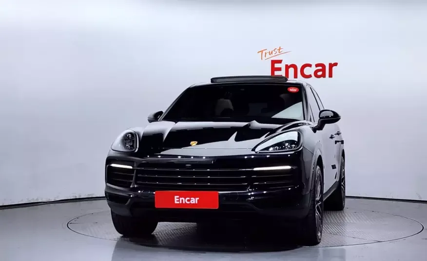 Porsche CAYENNE 2019 г. (черный)