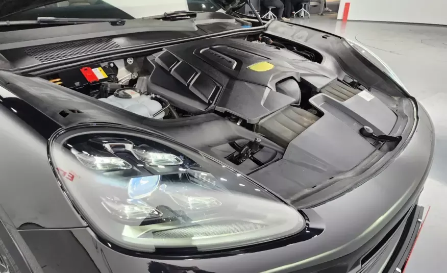Porsche CAYENNE 2019 г. (черный)