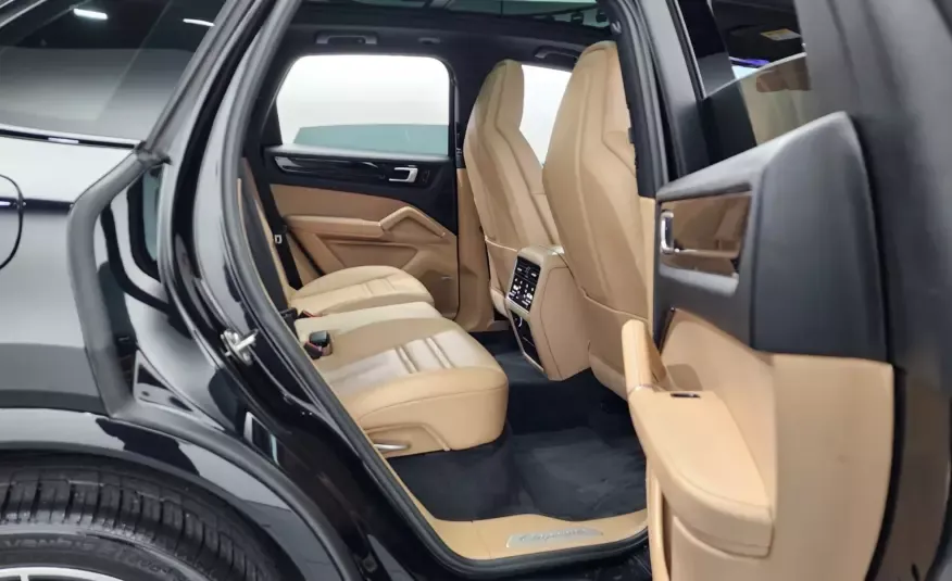 Porsche CAYENNE 2019 г. (черный)