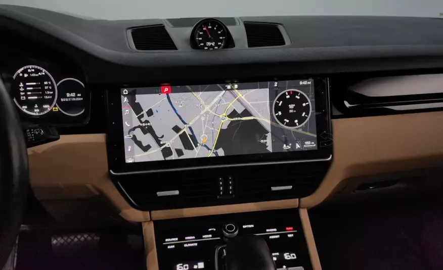 Porsche CAYENNE 2019 г. (черный)