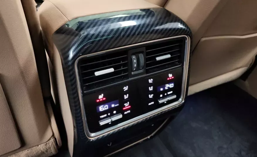 Porsche CAYENNE 2020 г. (белый)
