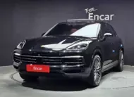Porsche CAYENNE 2022 г. черный фотография