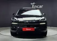 Porsche CAYENNE 2022 г. (черный)