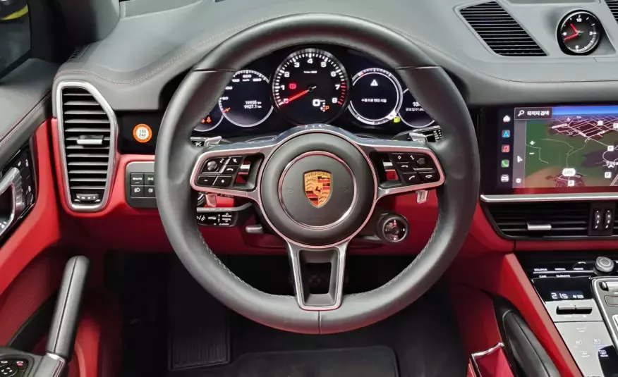 Porsche CAYENNE 2022 г. (черный)
