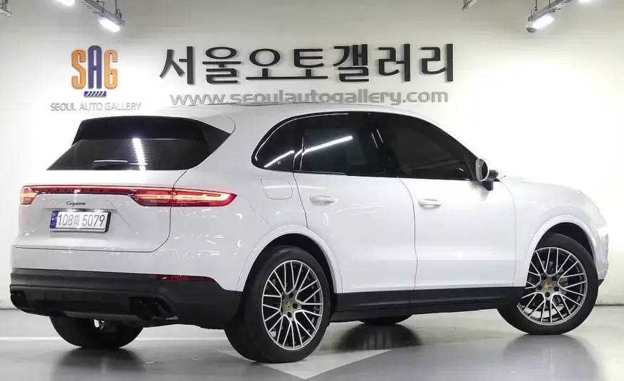Porsche CAYENNE 2023 г. (белый)
