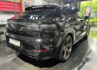 Porsche CAYENNE 2023 г. (черный)