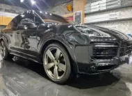 Porsche CAYENNE 2023 г. (черный)