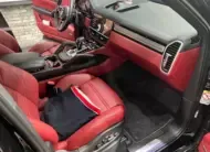 Porsche CAYENNE 2023 г. (черный)