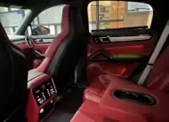 Porsche CAYENNE 2023 г. (черный)