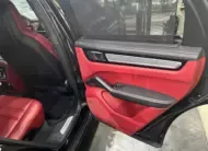 Porsche CAYENNE 2023 г. (черный)